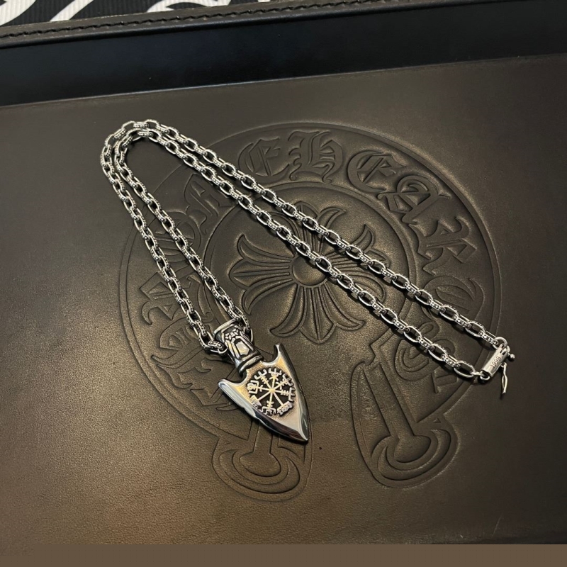 Ch**me He**ts necklaces